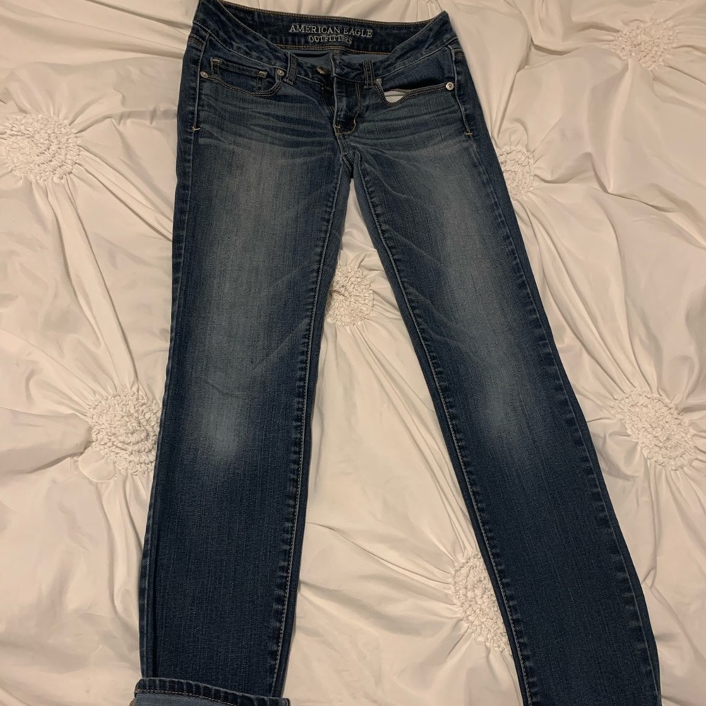 Size 2 American Eagle Skinny Jeans
